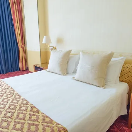 Admiral Art Otel