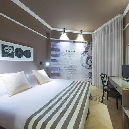 Hotel Admiral Art 4*