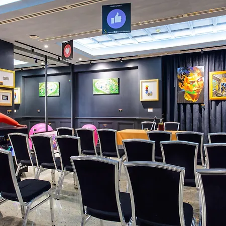 Hotell Admiral Art 4*