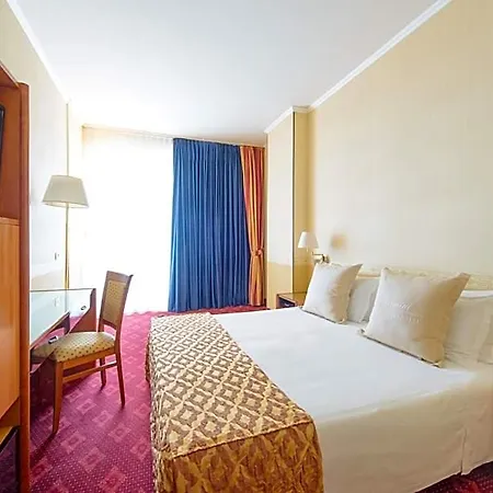 Otel Admiral Art