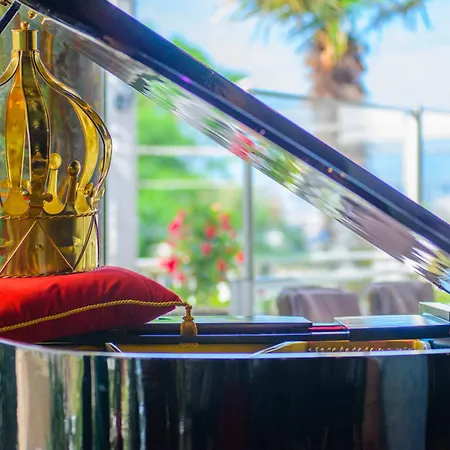 Admiral Art Szálloda